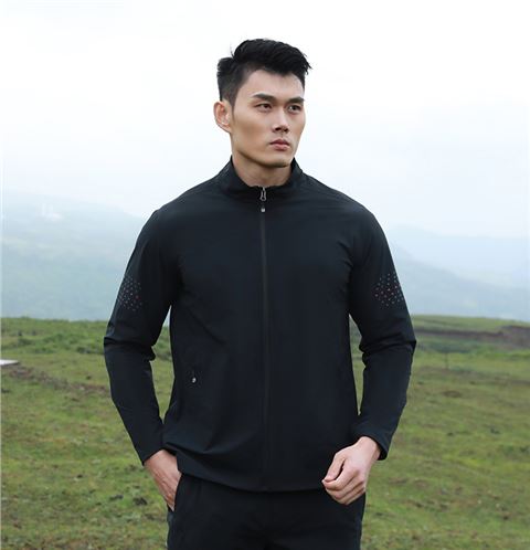 四面弹商务外套