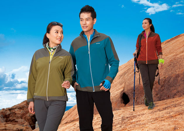 杏耀登山服团购的款式